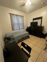 4277 NE 10th Ct in Homestead, FL - Building Photo - Building Photo