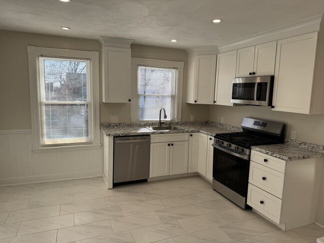 119 Glendower Rd, Unit Two