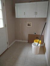 650 Caves Hwy in Cave Junction, OR - Building Photo - Building Photo