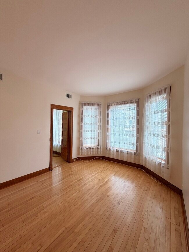 2613 W Walton St in Chicago, IL - Building Photo - Building Photo