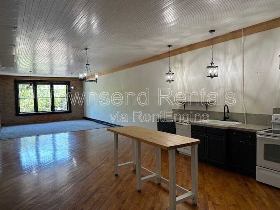 118 Hay St in Fayetteville, NC - Building Photo