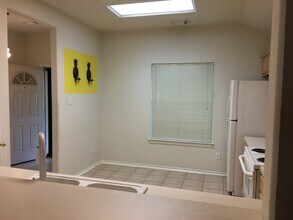 5508 Lilywood Ln in Rosharon, TX - Foto de edificio - Building Photo