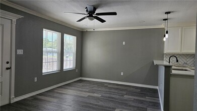 4954 Urban St in Corpus Christi, TX - Building Photo - Building Photo