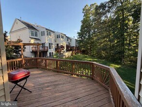 4118 Fairfax Center Creek Dr in Fairfax, VA - Building Photo - Building Photo