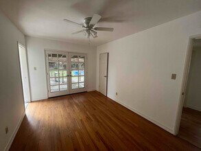 2425 C St in Bakersfield, CA - Building Photo - Building Photo