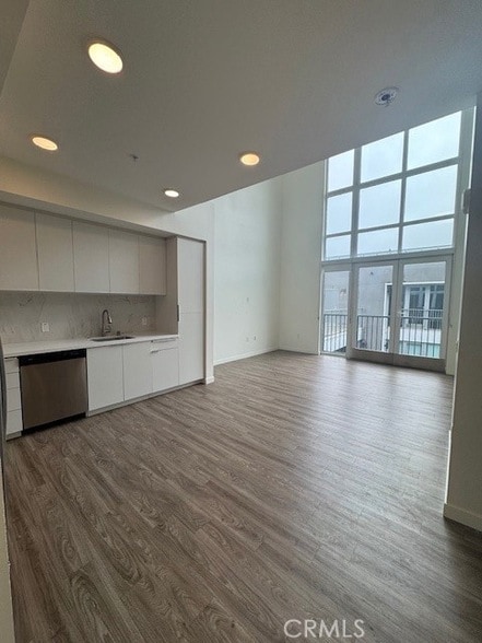 property at 5750 Hollywood Blvd