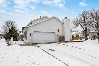 5731 Old Mission St in Portage, MI - Building Photo - Building Photo