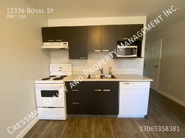 2 Bed, 1 Bathroom Basement Suite! in Regina, SK - Building Photo - Building Photo