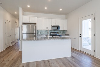 11295 Sessions Dr NW in Grand Rapids, MI - Building Photo - Interior Photo