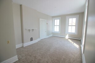 322 Hodgson St, Unit 3 in Oxford, PA - Building Photo