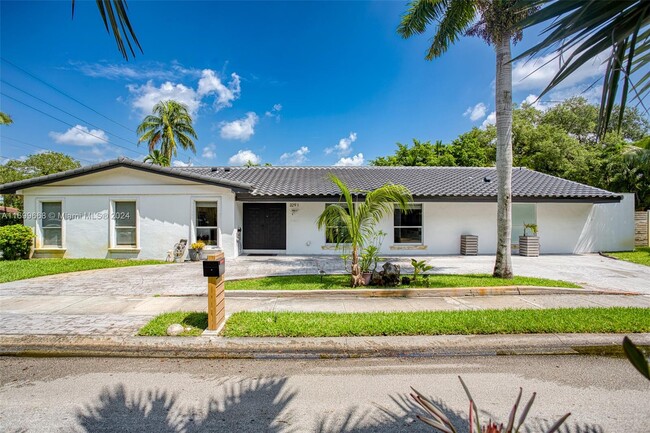 3291 N 37th St in Hollywood, FL - Foto de edificio - Building Photo