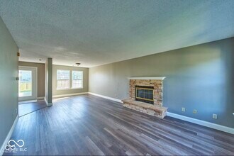 14337 Weeping Cherry Dr in Fishers, IN - Building Photo - Building Photo