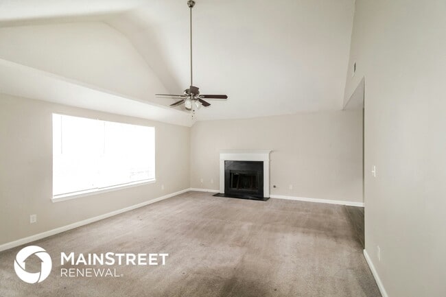 4240 Ward Bluff Dr in Ellenwood, GA - Building Photo - Building Photo