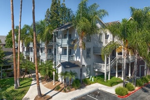 Summerfield Villas in Escondido, CA - Building Photo