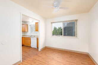 Park Hill in Seattle, WA - Building Photo - Interior Photo