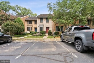 2009 Swans Neck Way in Reston, VA - Building Photo - Building Photo