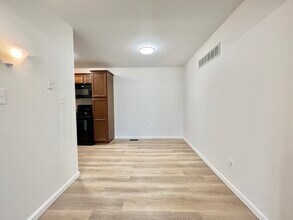 14524 Cazado Dr in Chesterfield, MO - Foto de edificio - Building Photo