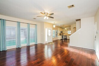 1719 Village Townhome Dr in Pasadena, TX - Building Photo - Building Photo