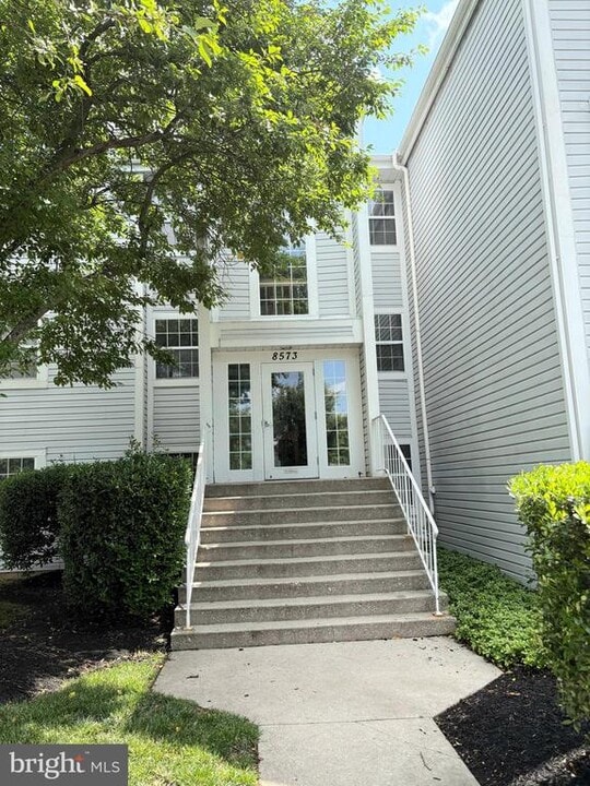 8573 Falls Run Rd in Ilchester, MD - Building Photo