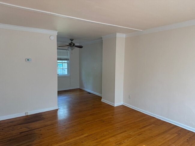 565 Wakefield Dr in Charlotte, NC - Building Photo - Building Photo