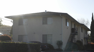 16294-16298 Foothill Blvd in San Leandro, CA - Building Photo - Building Photo