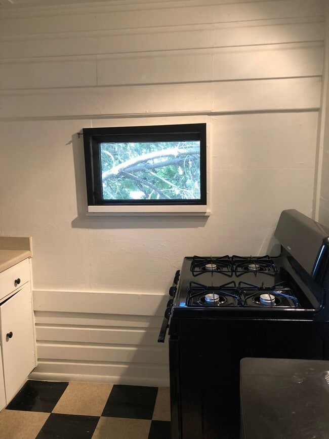 property at 937 Orient St