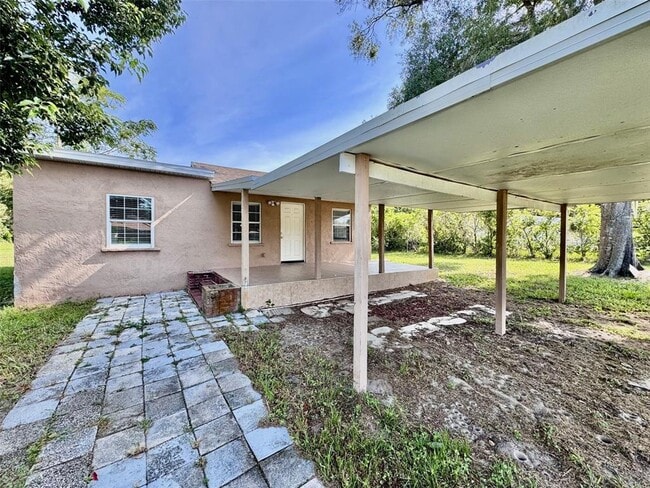 2229 E Welch Rd in Apopka, FL - Building Photo - Building Photo