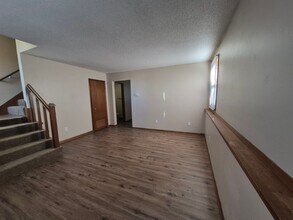 1761-1763 E Lacona Ave in Des Moines, IA - Building Photo - Building Photo