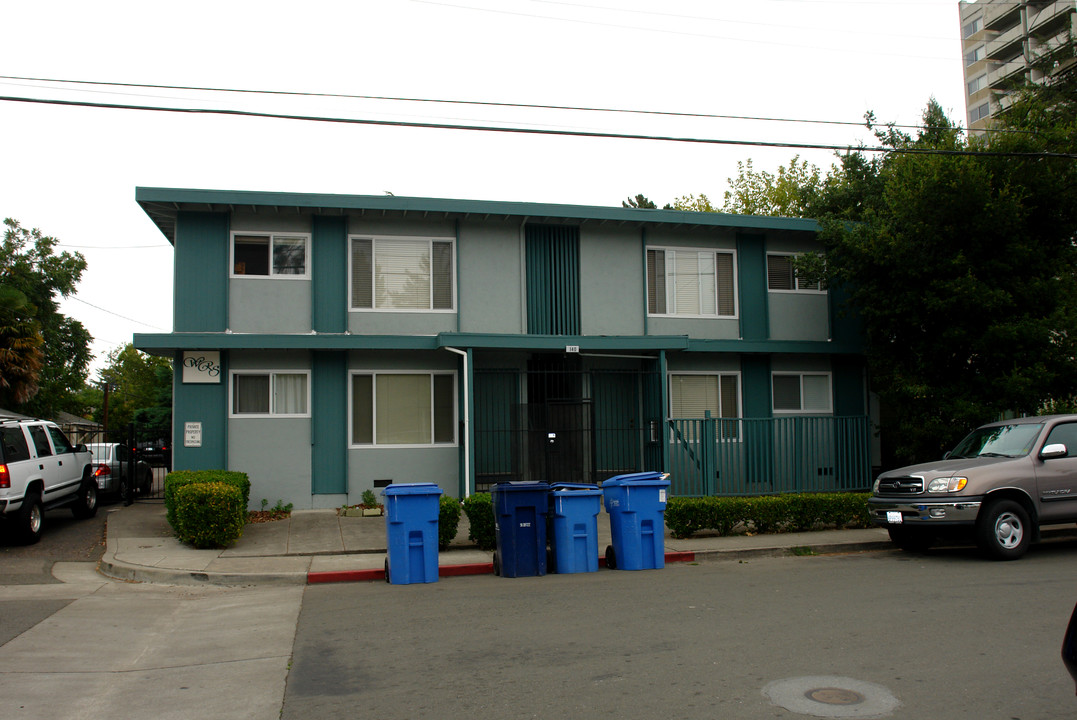 140 Hendley St in Santa Rosa, CA - Building Photo