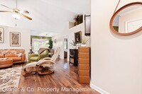 127 Crookham Ct photo'