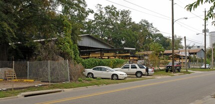 COLLEGEPLACE FSU 2 in Tallahassee, FL - Building Photo - Building Photo