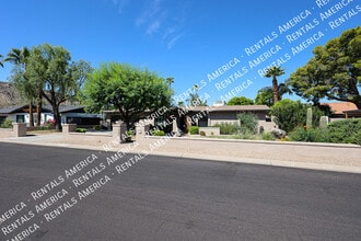 13242 N 11th Ave in Phoenix, AZ - Building Photo - Building Photo