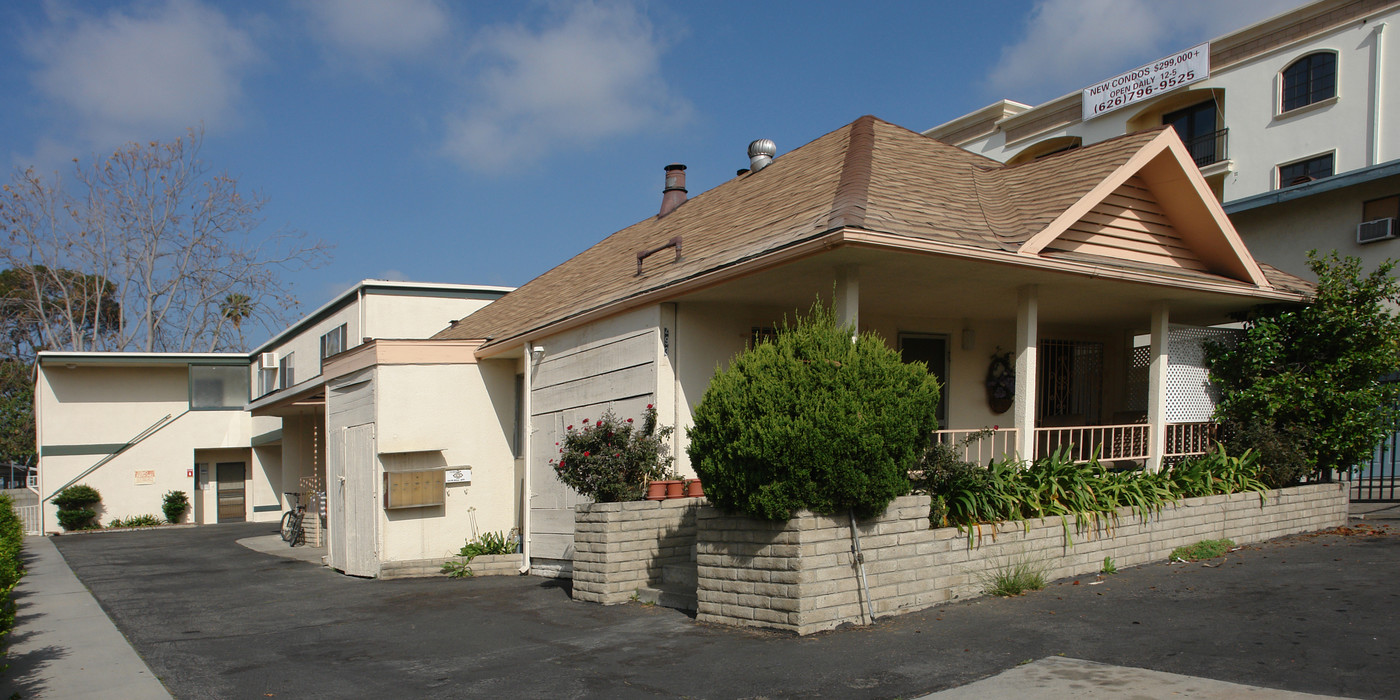 293 Hill Ave in Pasadena, CA - Building Photo