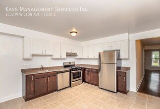1532 W Wilson Ave in Chicago, IL - Building Photo - Building Photo