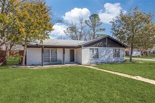 7933 Joreen Dr in Fort Worth, TX - Building Photo