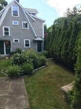 17 Grant St, Unit 2 in Lexington, MA - Building Photo - Building Photo