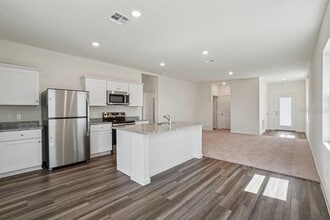 2006 Hemingway Cir in Groveland, FL - Building Photo - Building Photo