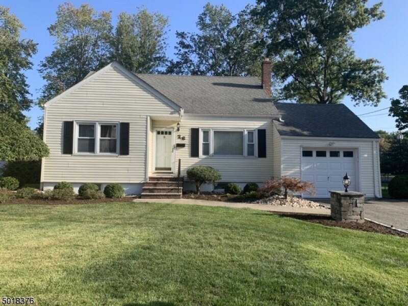 26 Wilson Terrace in Livingston, NJ - Building Photo