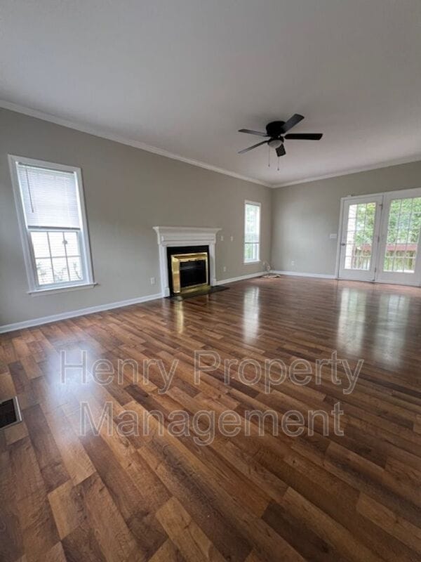 5716 Brookshadow Dr in Raleigh, NC - Foto de edificio - Building Photo