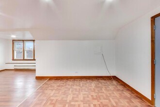 5150 W Carmen Ave, Unit 2 in Chicago, IL - Foto de edificio - Building Photo