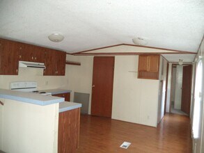 91 Bass Wood Dr in Ridgeley, WV - Building Photo - Building Photo
