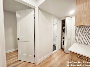 529 Beacon St in Boston, MA - Foto de edificio - Building Photo