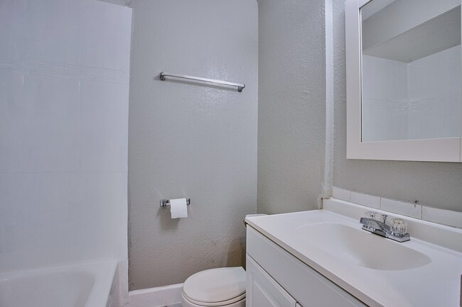 property at 1423 Hawthorne St