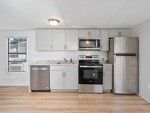 53 Cushion Pl in Fletcher, NC - Building Photo - Building Photo