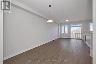 265 Bankside Wy in Ottawa, ON - Building Photo - Building Photo