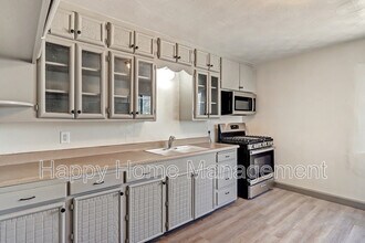 1721 Wilmoore Dr SE in Albuquerque, NM - Building Photo - Building Photo