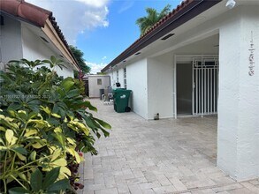 5443 SW 143rd Ct in Miami, FL - Building Photo - Building Photo