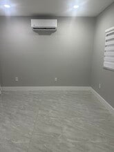 4942 SW 140th Ave in Miami, FL - Building Photo - Building Photo