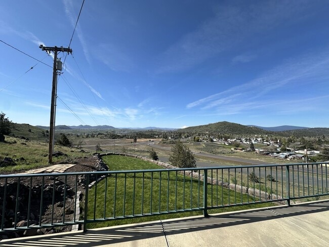 property at 3610 OR-140