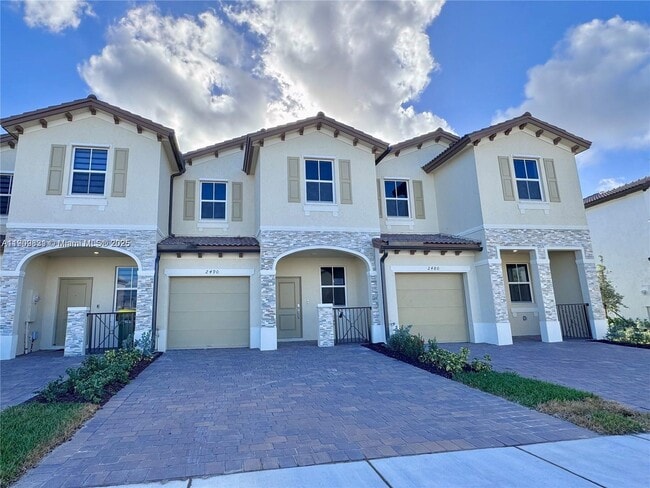 property at 2490 SE 29th St